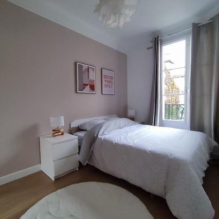 Logement Entier:Asnieres Sur Seine Exterior foto